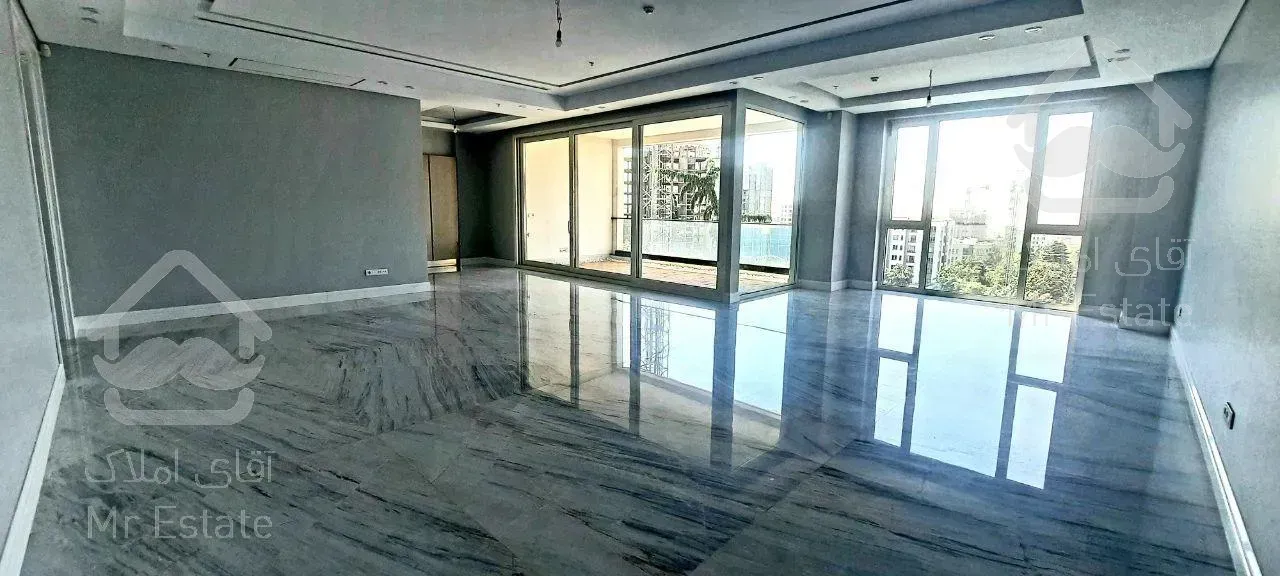 فروش آپارتمان ۳۲۸ متری برج باغ در کامرانیه