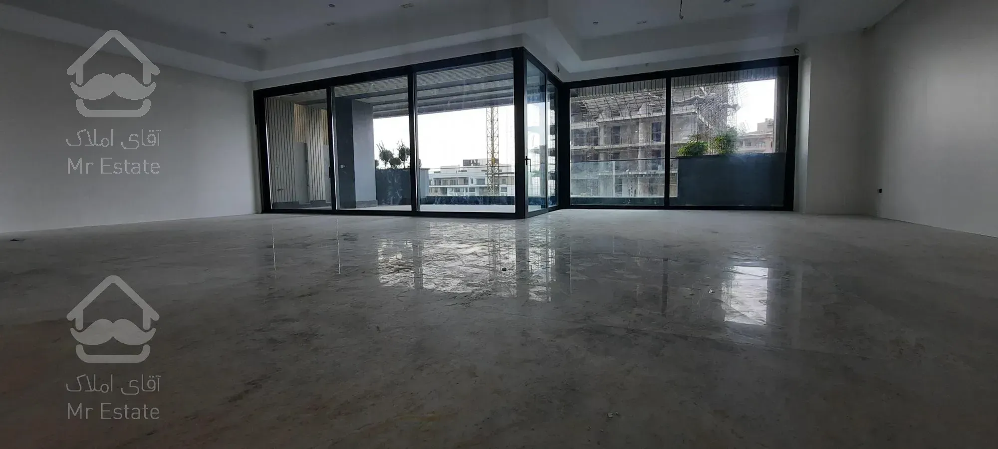 فروش آپارتمان ۳۲۶ متری مدرن برج باغ در کامرانیه