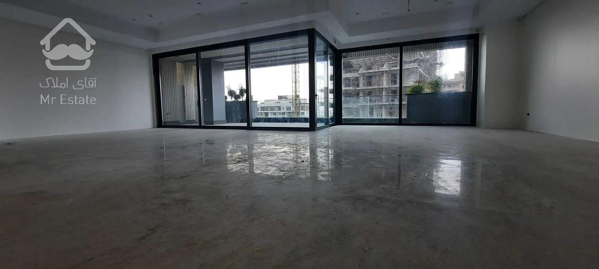 فروش آپارتمان ۳۲۰ متر برج باغ در کامرانیه