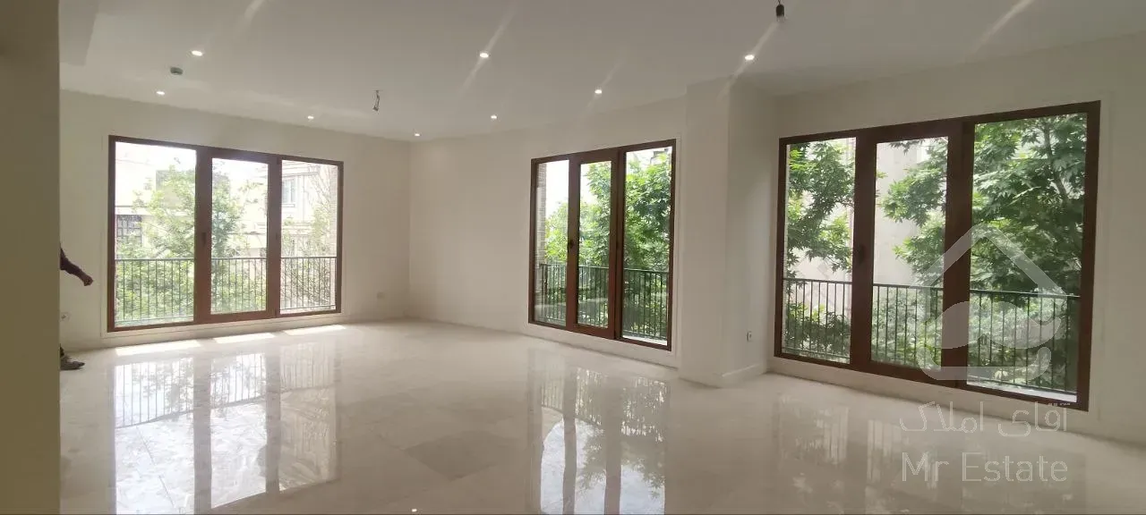 برج مجلل دریاچه‌چیتگر وام دو مرحله‌ای اقساطی