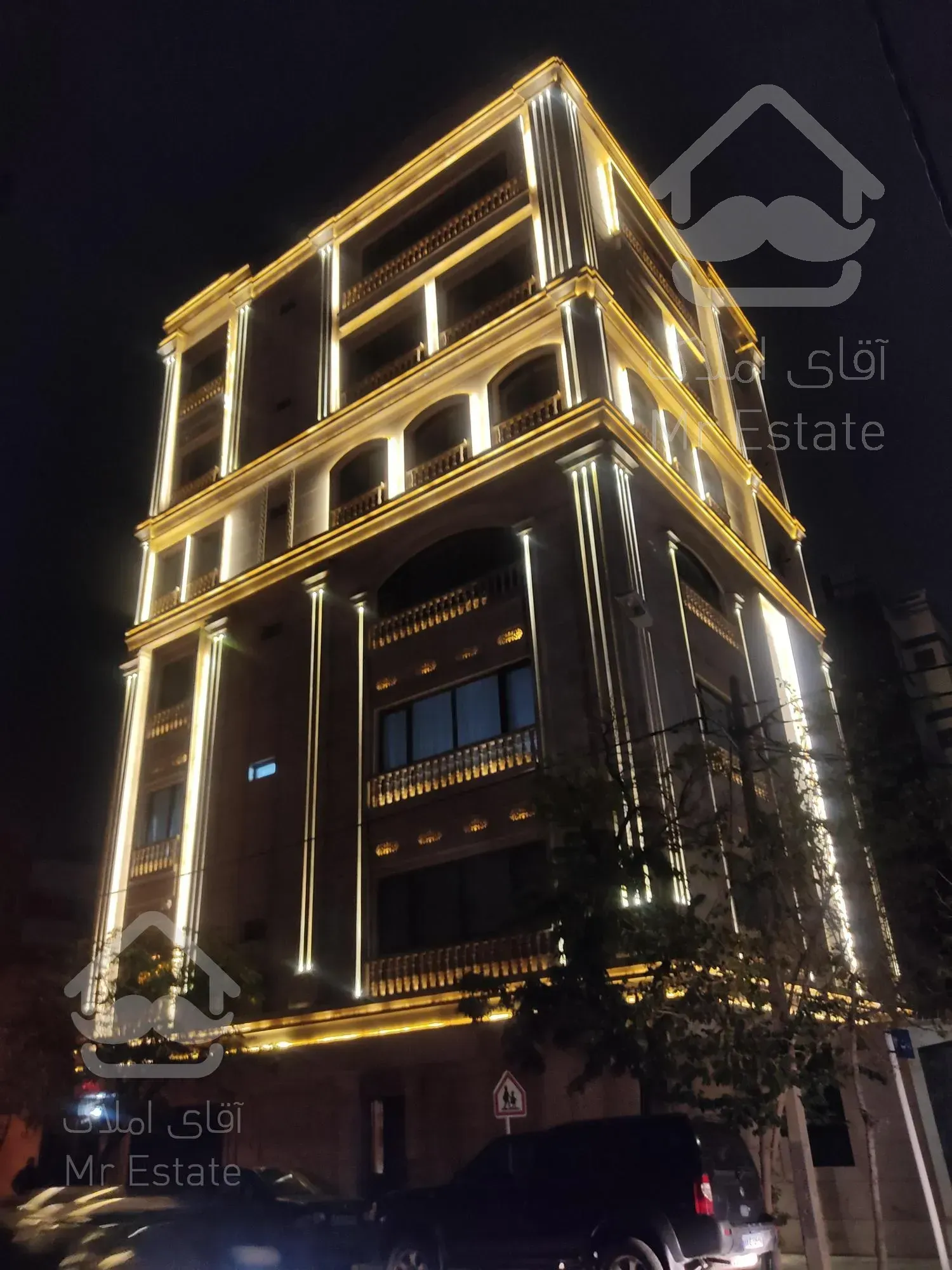 آپارتمان ۱۴۰ متری، سه خواب در حاشیه فرخی