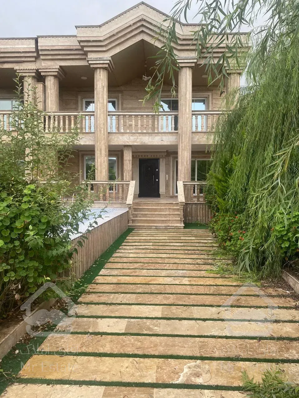 ویلا ۳۰۰متری در چمستان