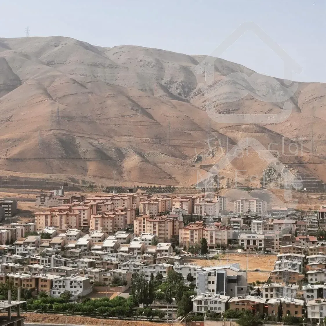 خانه ویلایی در شهرک دانشگاه شریف اردستانی