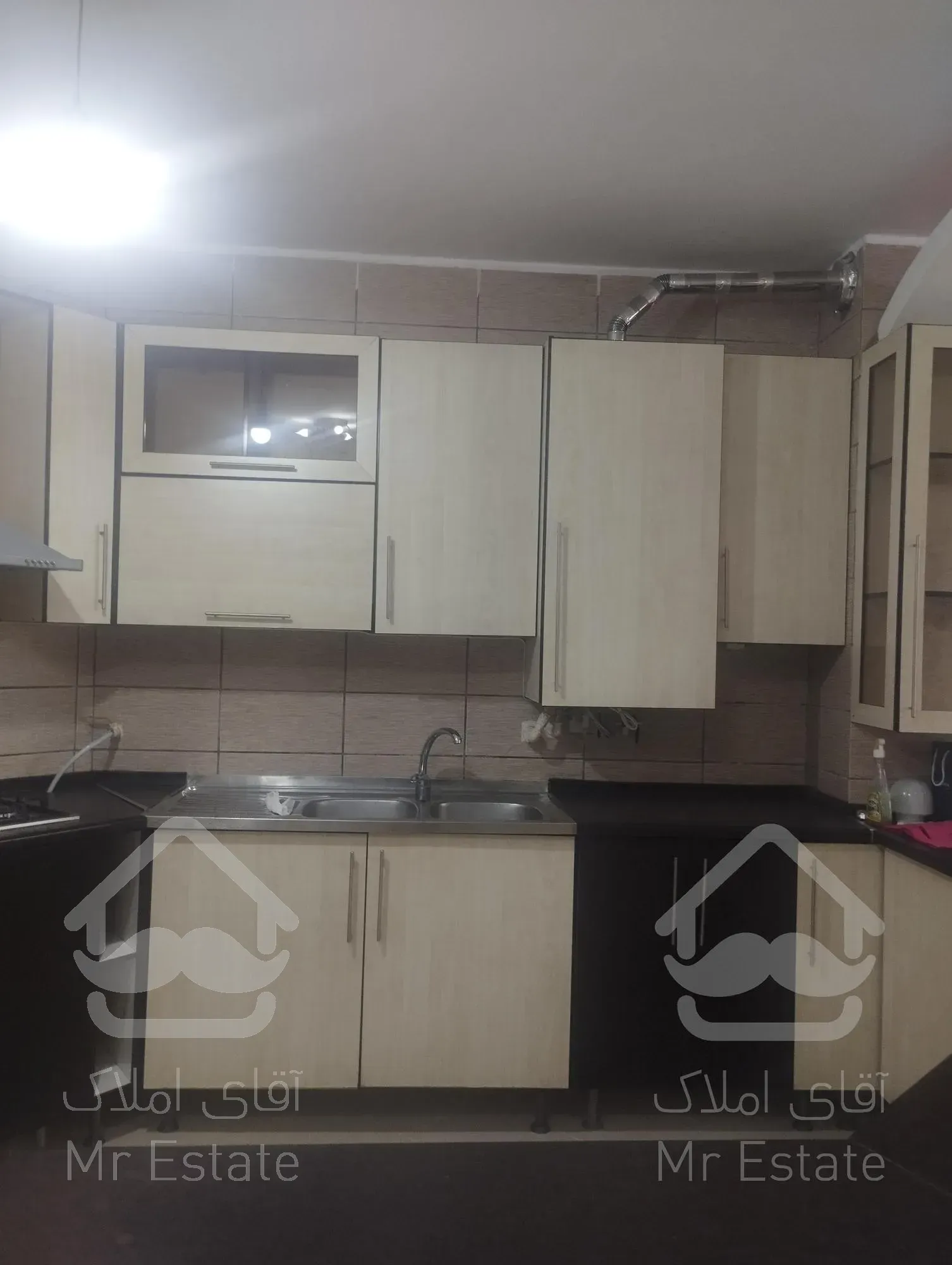 آپارتمان ۱۶۰ متری / ۳ خواب / معالی آباد