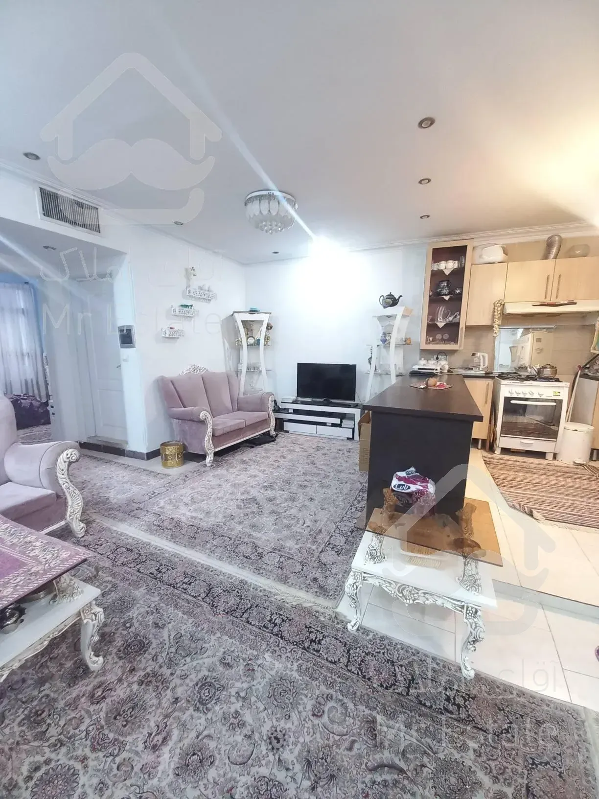 آپارتمان، ۶۰ متری، تک خواب، پارکینگ، انباری