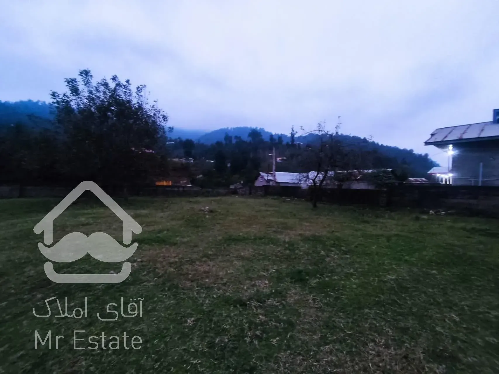 فروش ۲۵۰ متر زمین (کارگزاری نسل نو)