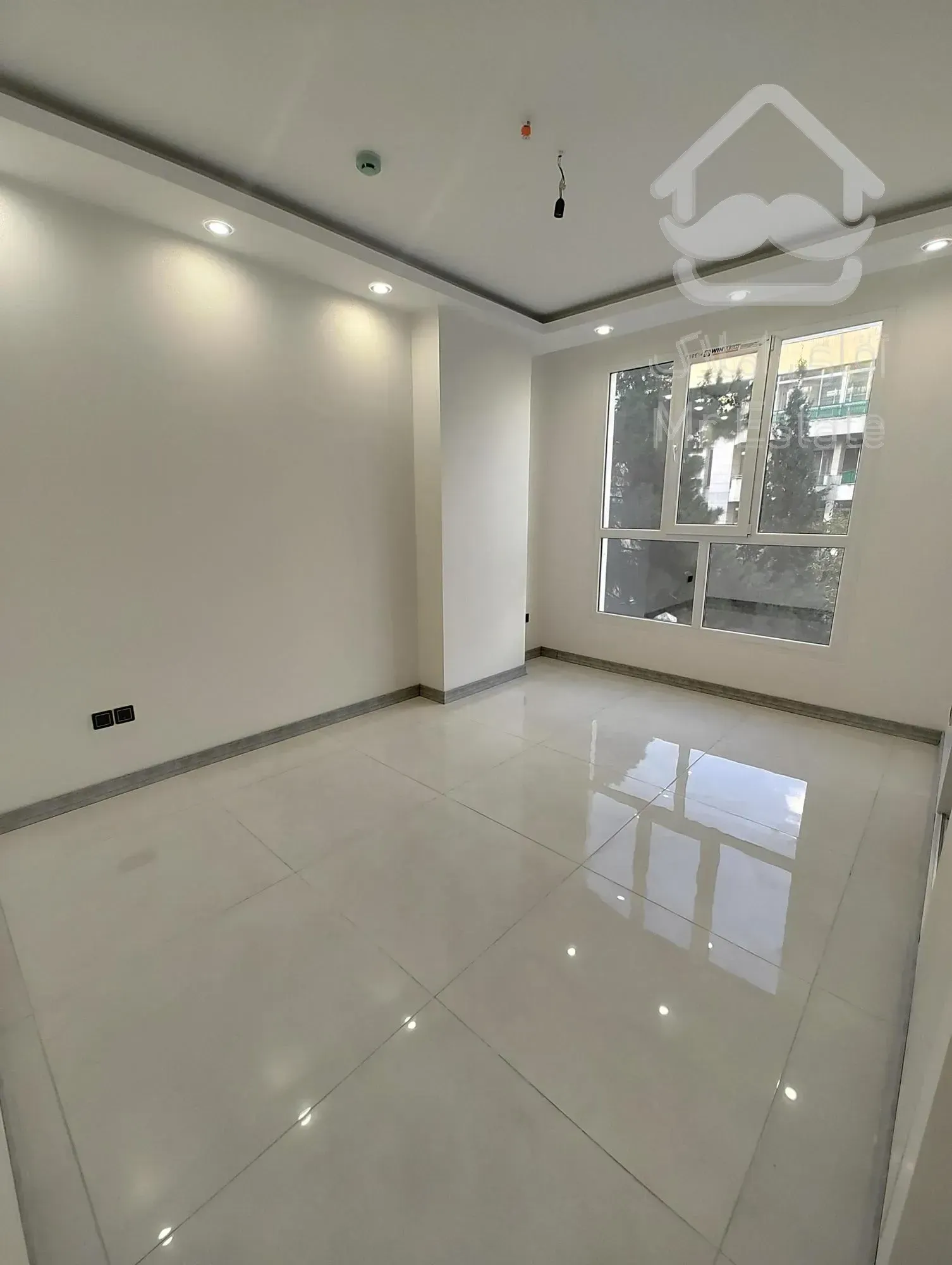 ۱۶۰متر/نوساز کلید نخورده /تاپ لوکیشن نفت