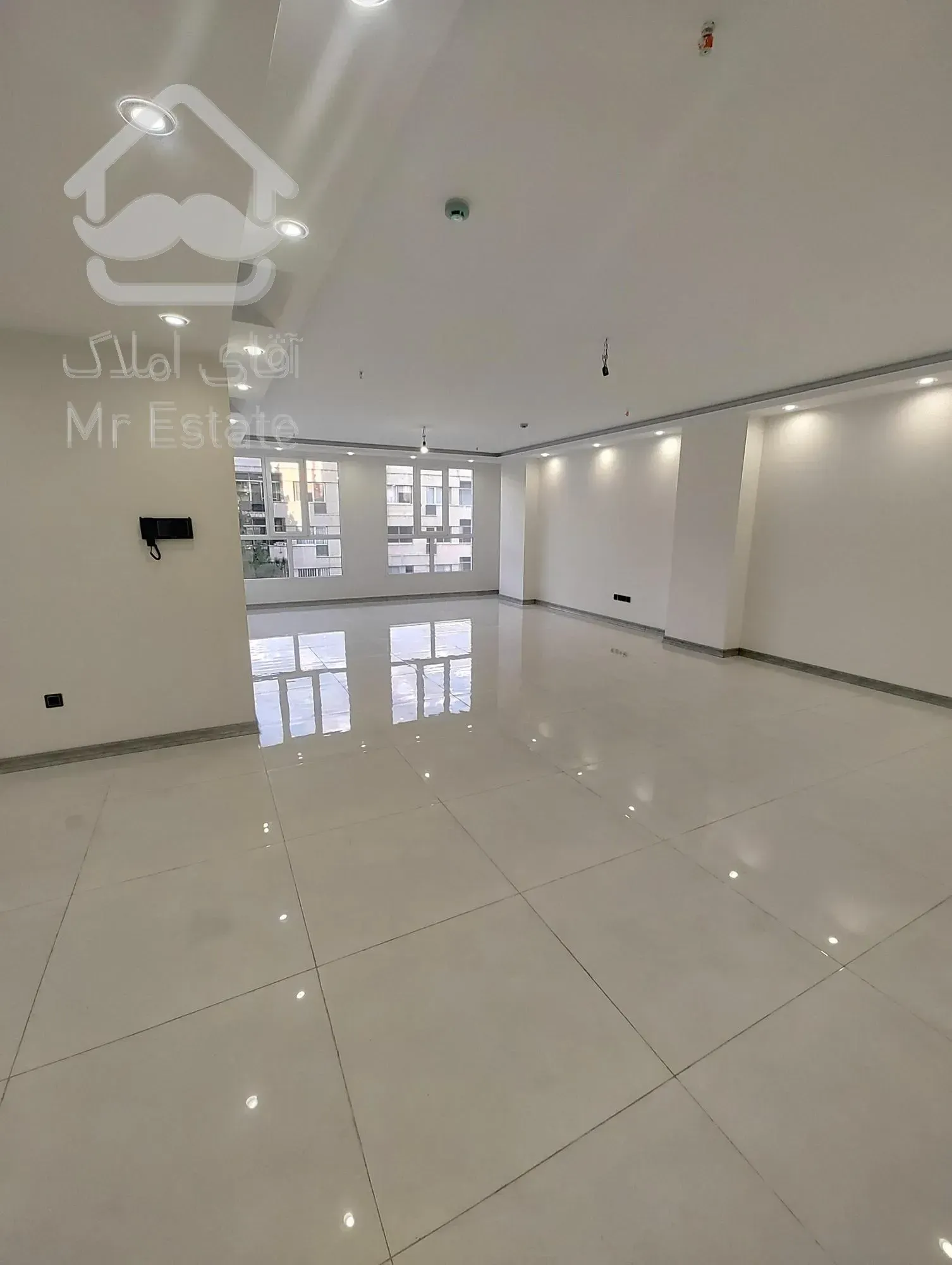 ۱۶۰متر/نوساز کلید نخورده /تاپ لوکیشن نفت