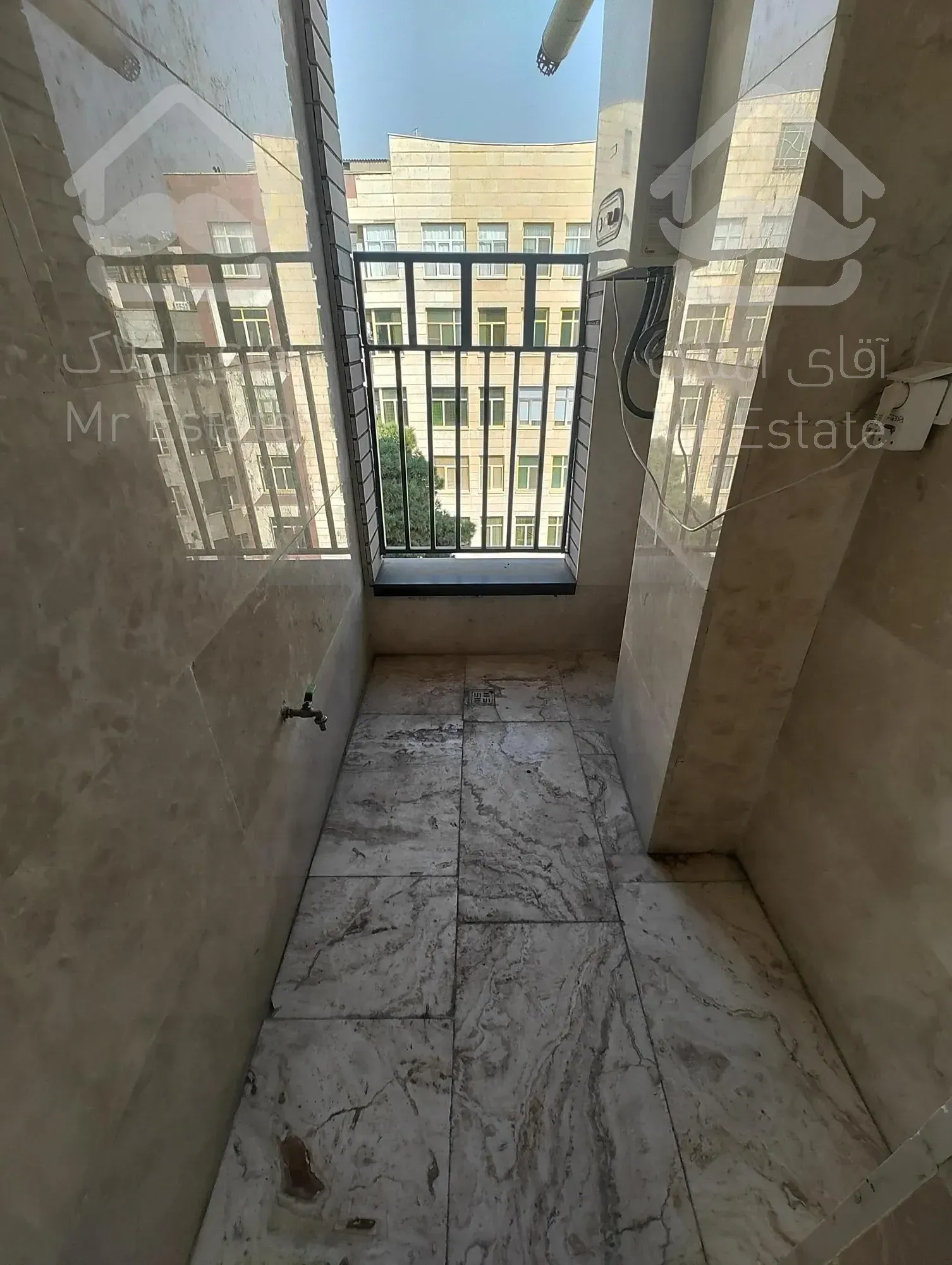 ۱۲۰متر/۲خ/نوساز کلید نخورده/خ مستر /ویو دار