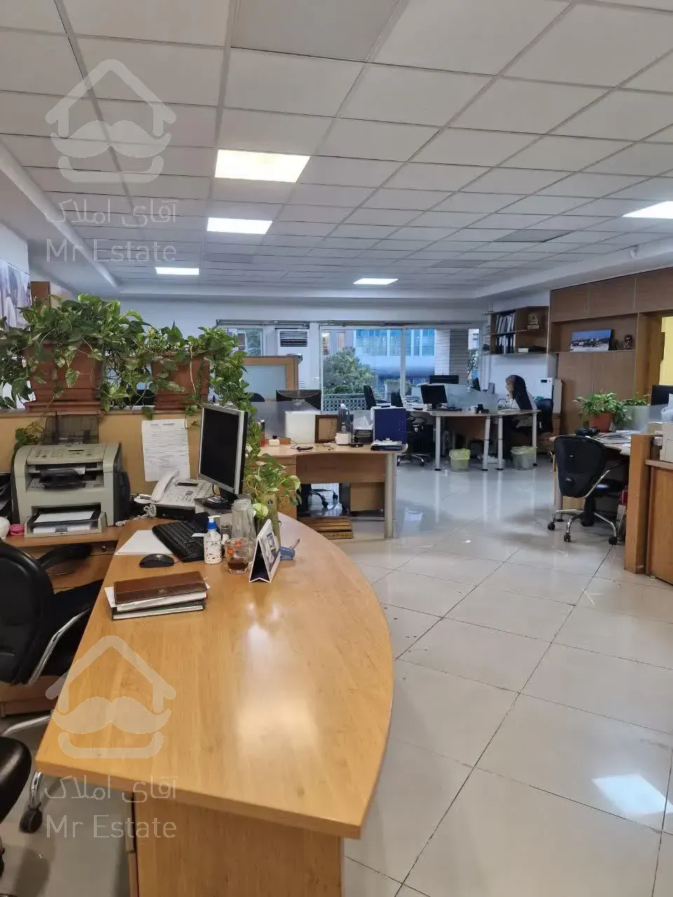 ۲۳۰ متر سند اداری ۲ پارکینگ ونک