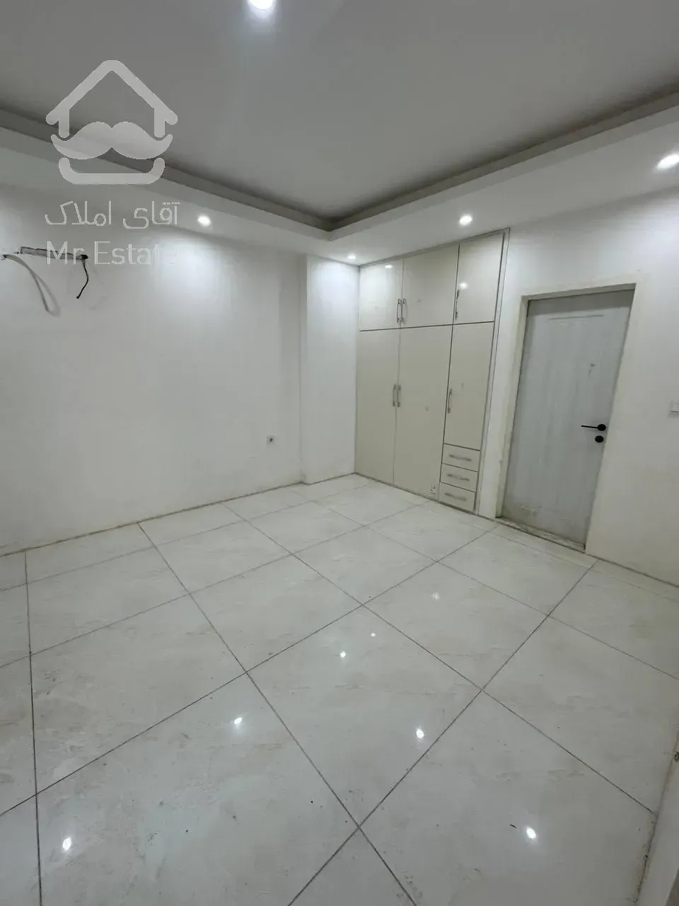 فروش یا معاوضه و تهاتر واحد 180 متری تک واحدی در پاداد