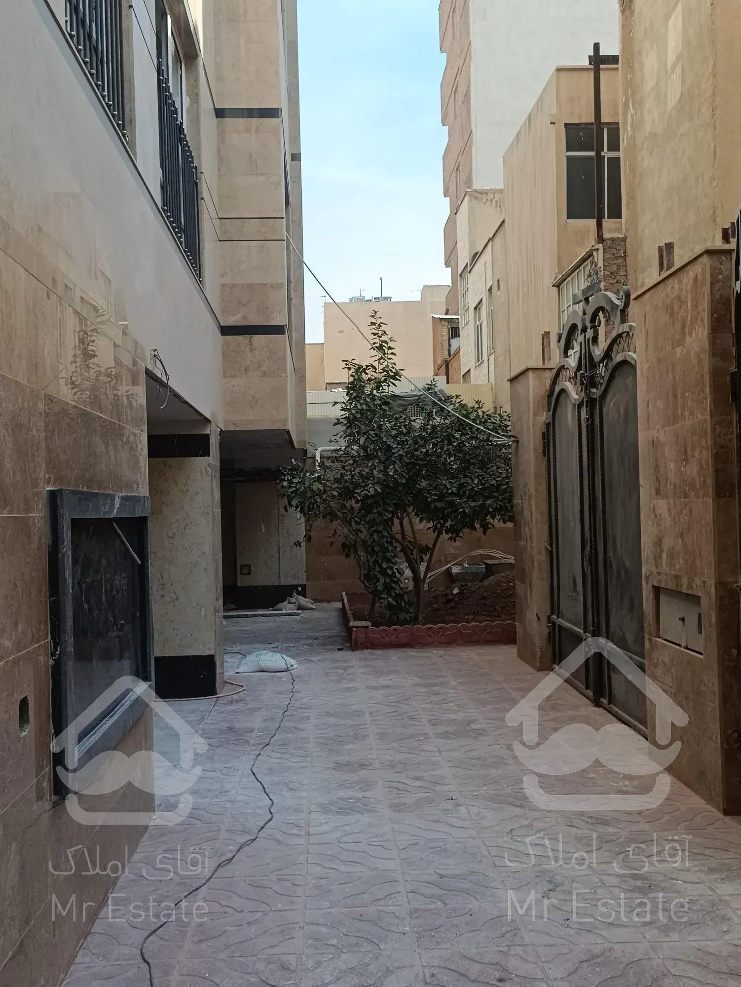 مختاری ۵ طبقه ۱۰ واحد