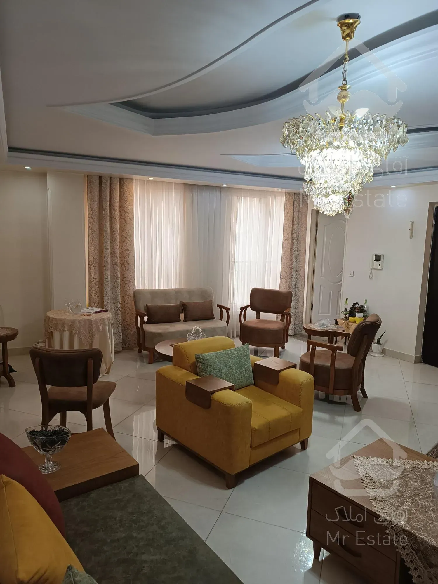 140متر سه خواب فول امکانات