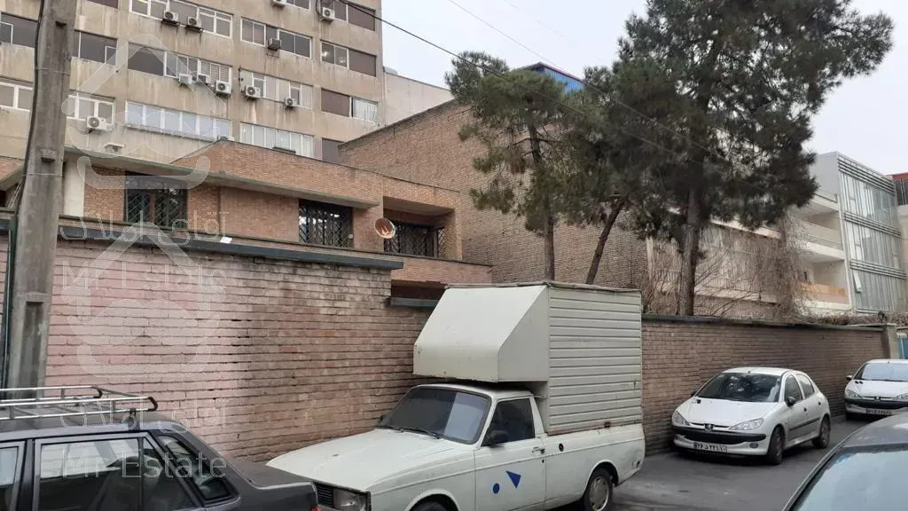 *تهاتر و فروش ویژه* 1200 متر مستغلات اداری در 760 متر زمین در تهران/بهار