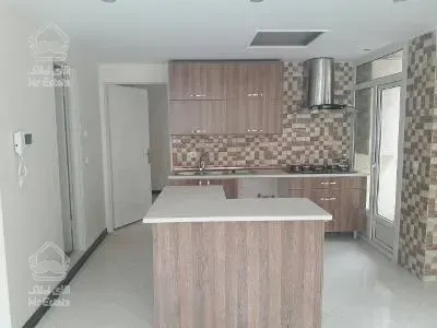 آپارتمان ۴۸متری در خیابان آذربایجان چسبیده به مترو تواب