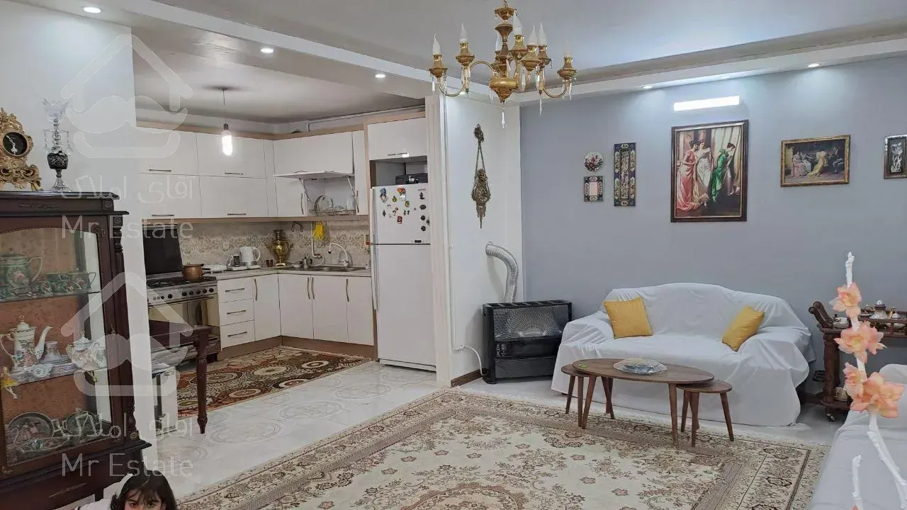 اپارتمان 80متری طبقه دوم سند تک برگ حاشیه بلوار ادیب