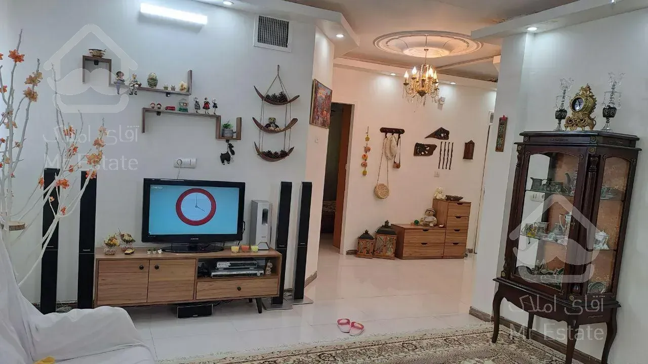 اپارتمان 80متری طبقه دوم سند تک برگ حاشیه بلوار ادیب