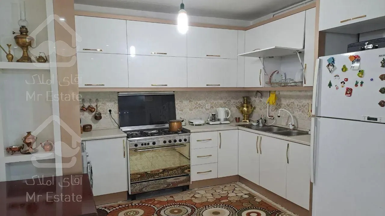 اپارتمان 80متری طبقه دوم سند تک برگ حاشیه بلوار ادیب