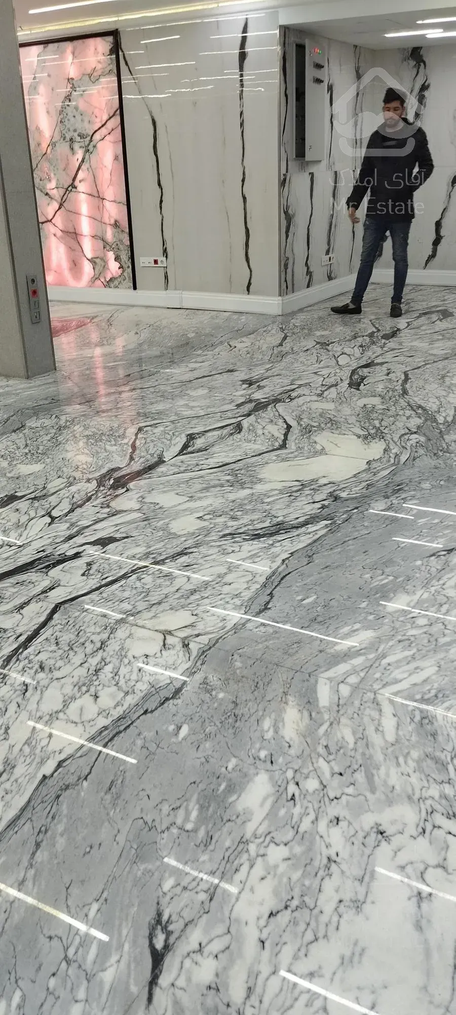 650متراداری تجاری صادقیه