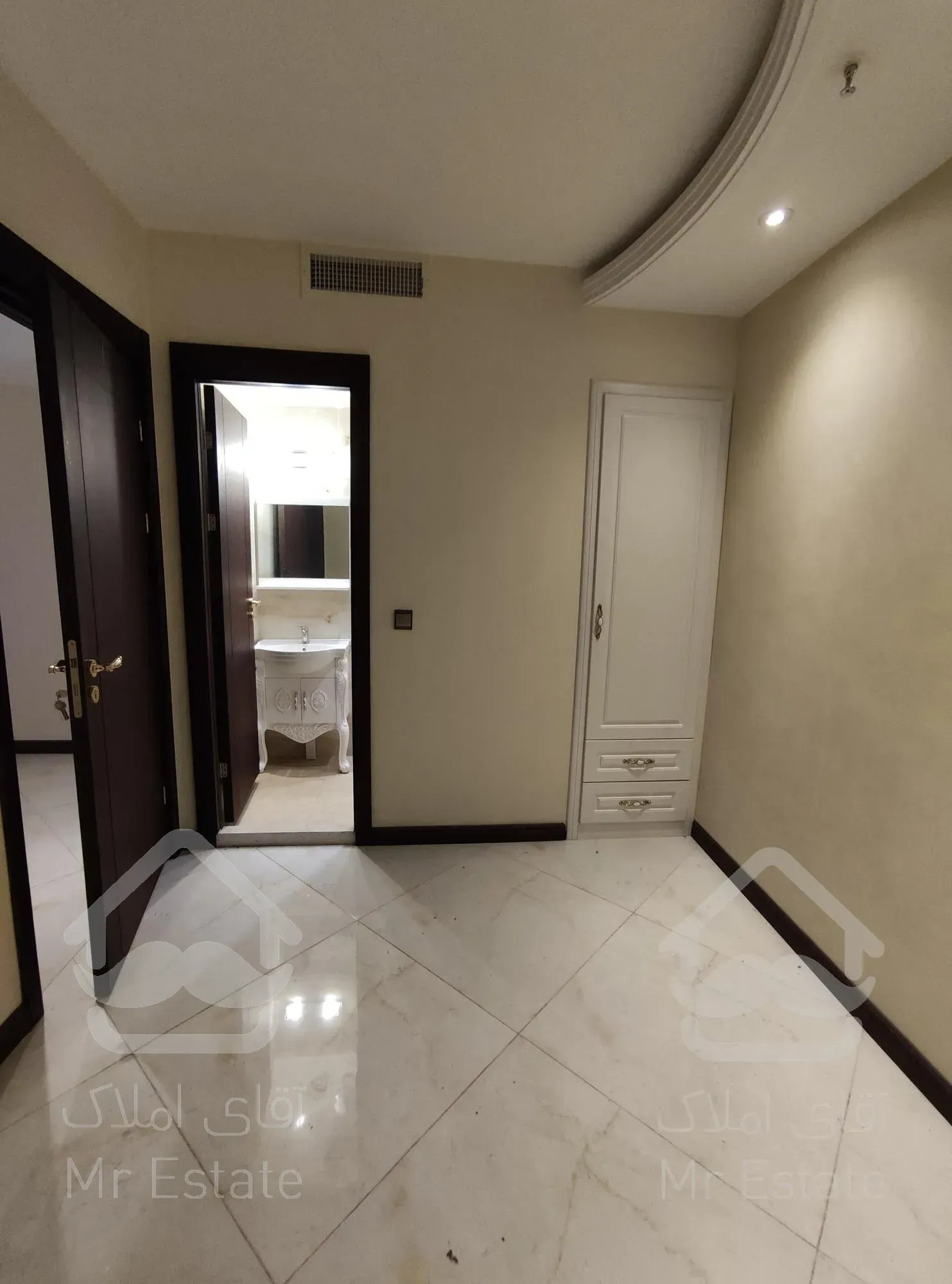 سالن پرده خور نقلی