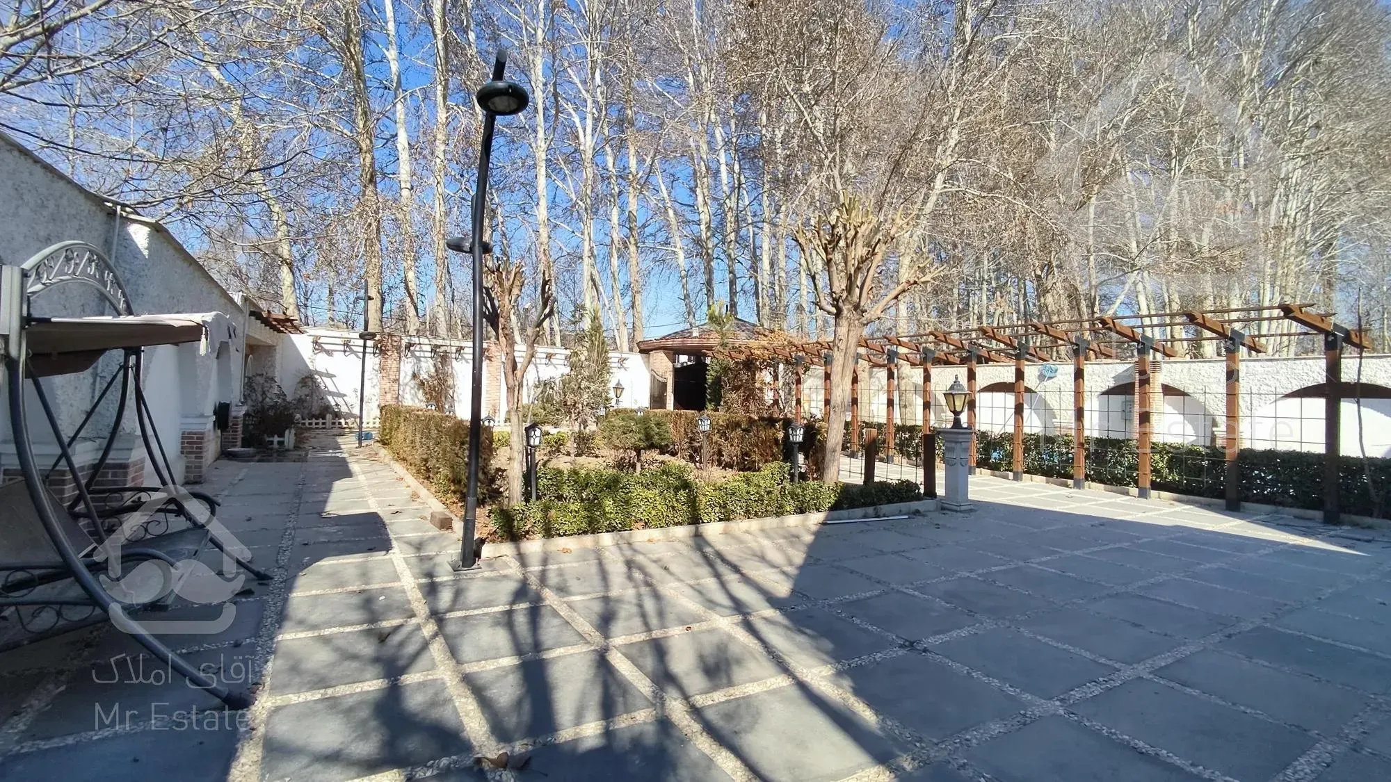 ویلایی ۵۲۵ متری فول تهاتر فاز یک