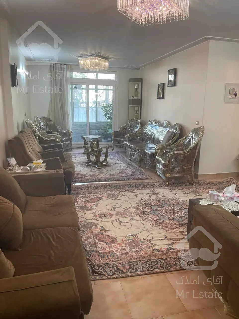 ۱۱۰ متر دو خواب ،سید خندان