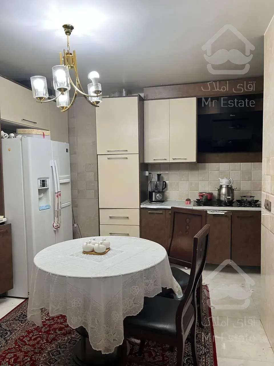 ۱۱۰ متر دو خواب ،سید خندان