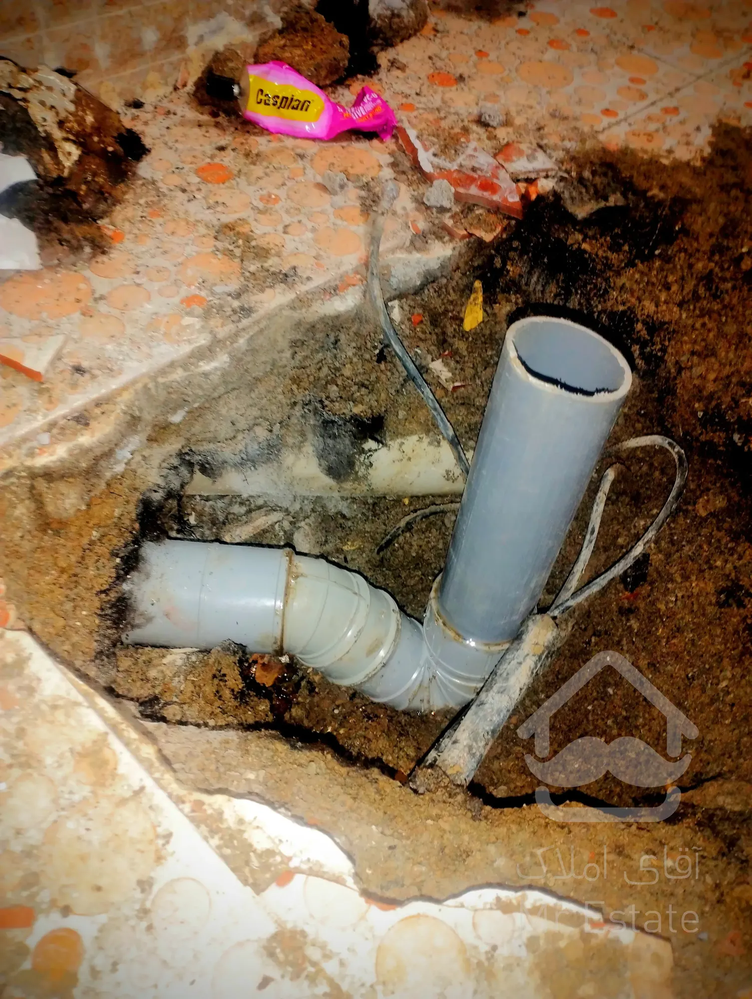 لوله کشی ولکه کاری آب فاضلاب نشتی گیری بانقطه زن