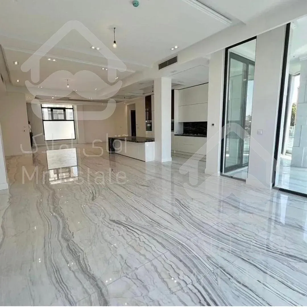 ۱۶۰متری /۳خواب/فول مشاعات /دیباجی جنوبی