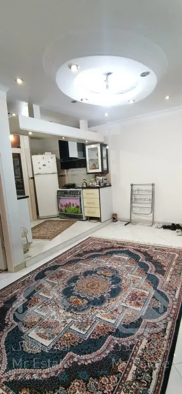 ۳۷متر آسانسوردار تک واحدی