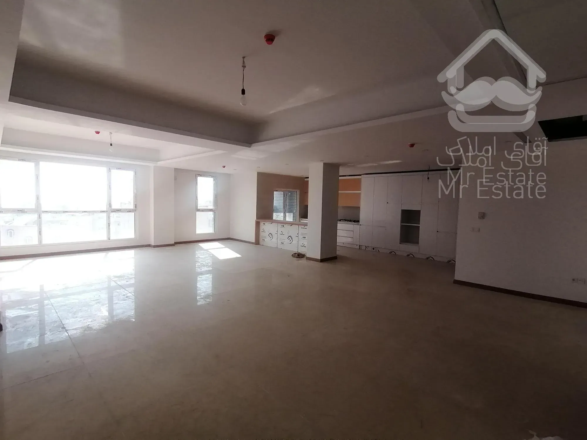 شهرک غرب 200 متر نوساز کلید نخورده