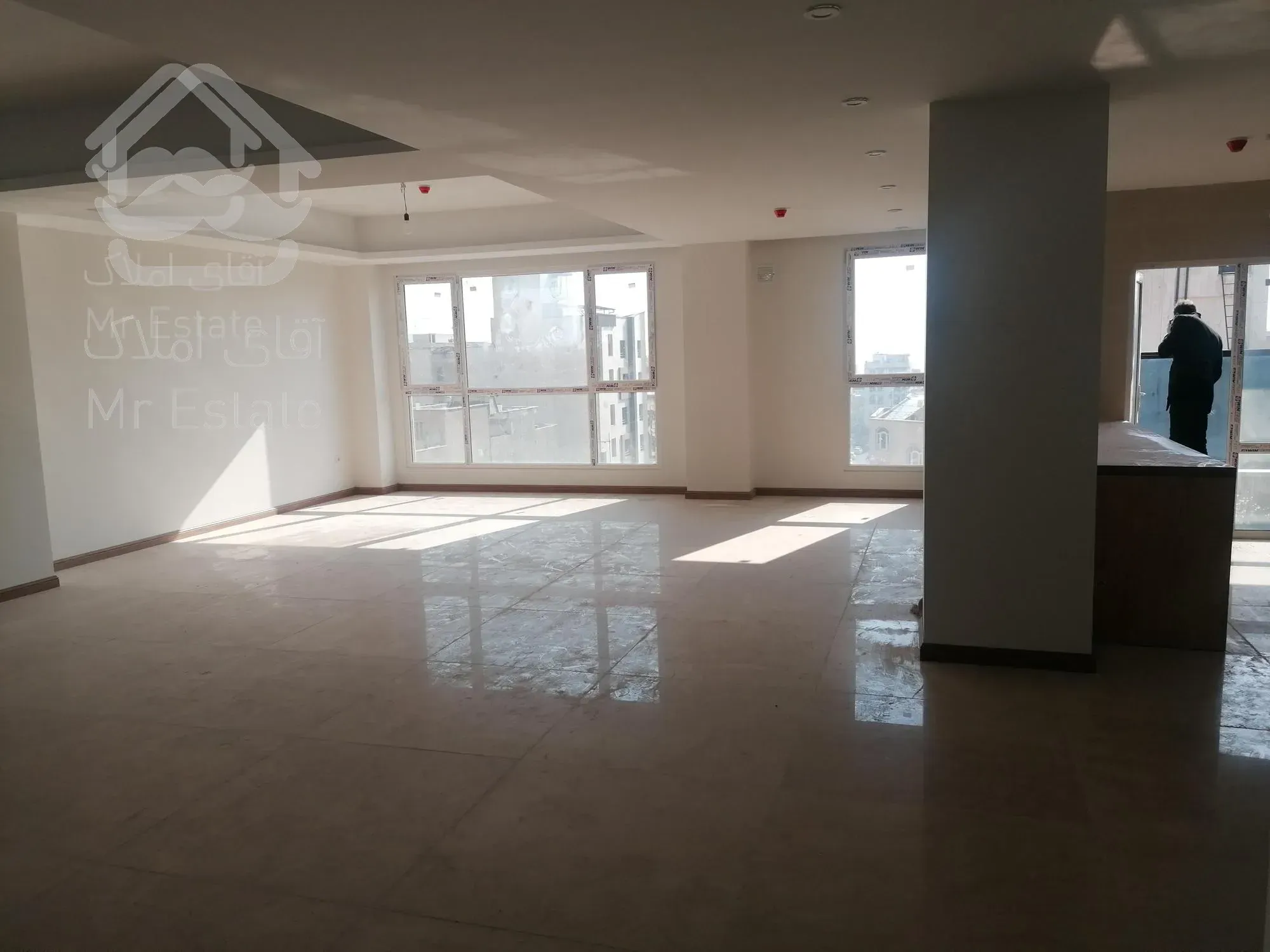 شهرک غرب 200 متر نوساز کلید نخورده