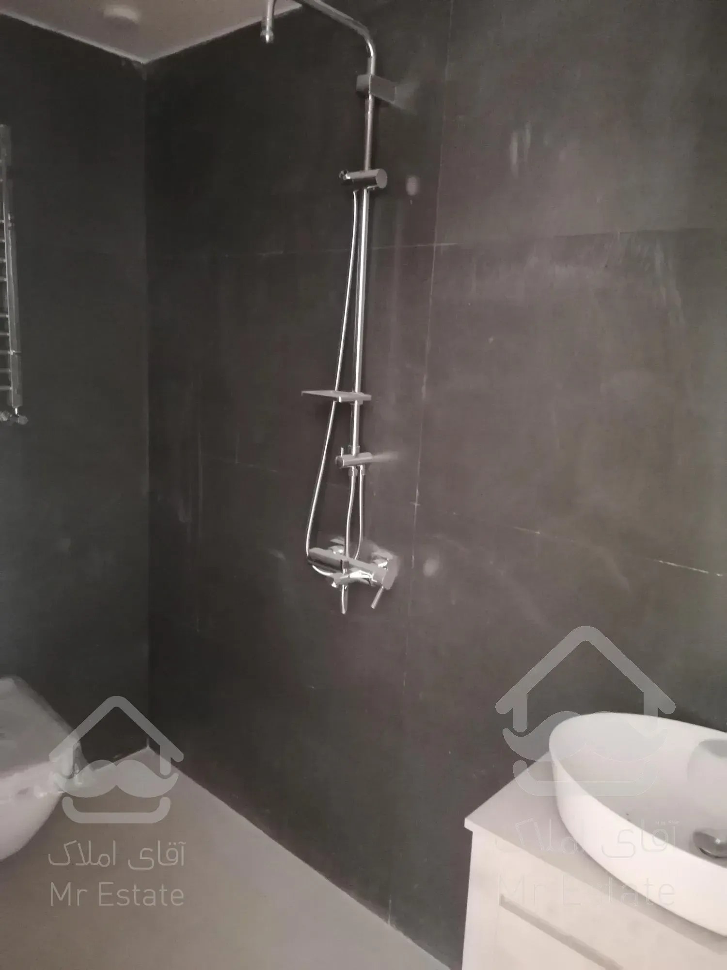 شهرک غرب 200 متر نوساز کلید نخورده