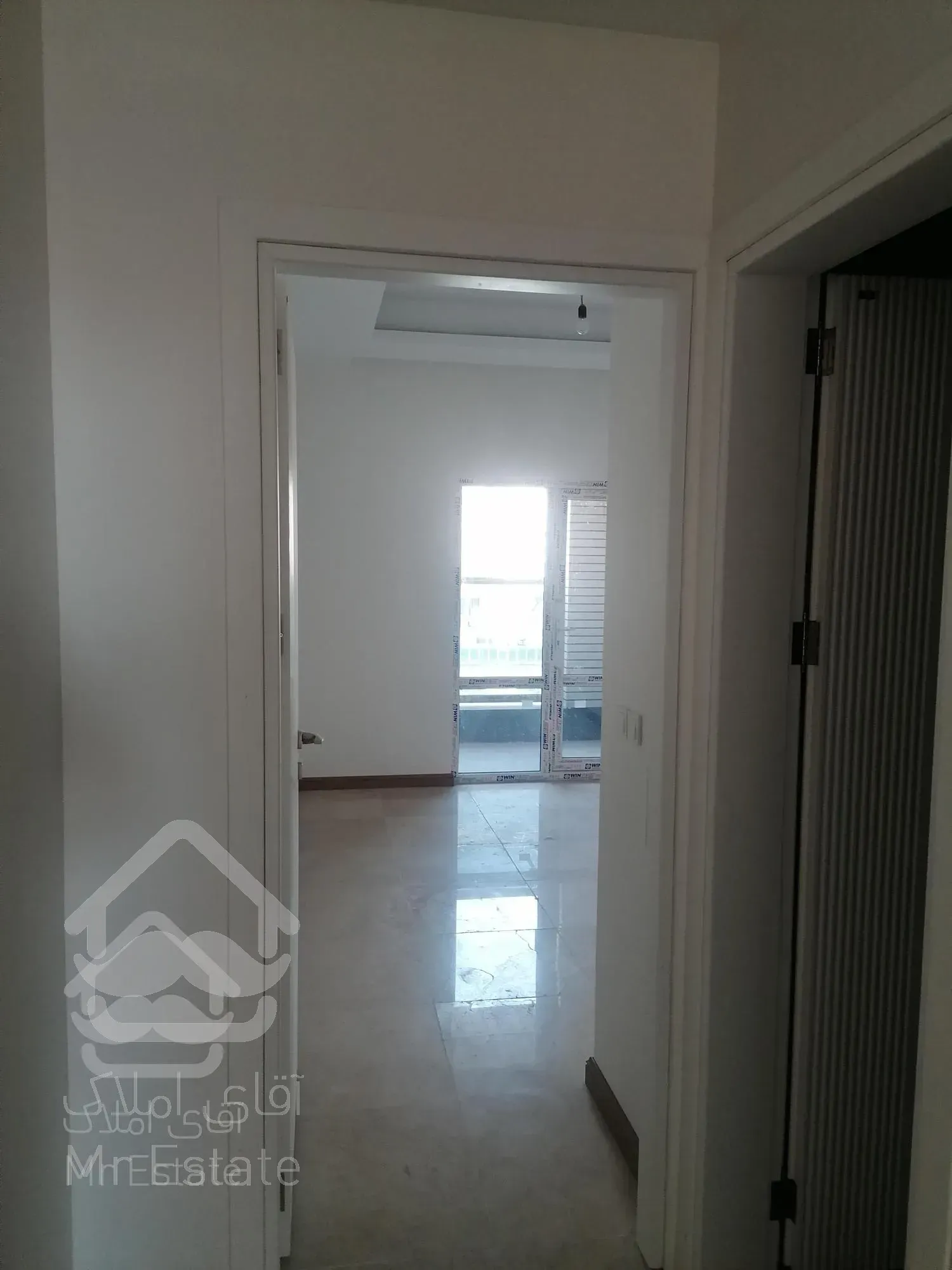 شهرک غرب 200 متر نوساز کلید نخورده