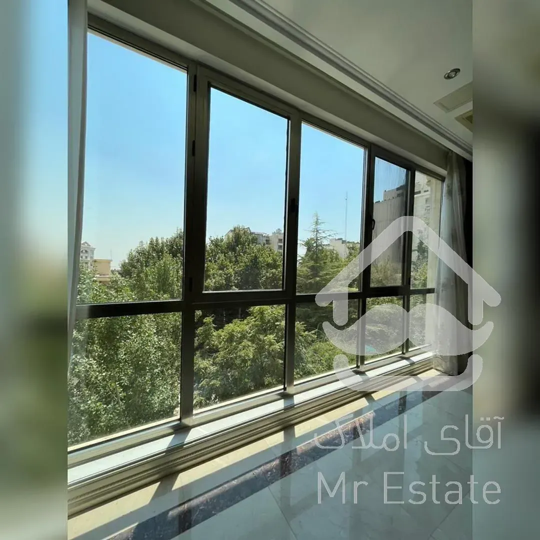 ۱۲۳متر،تاپ لوکیشن،ویو خفن دریاچه،درحال ساخت،مجوزدار