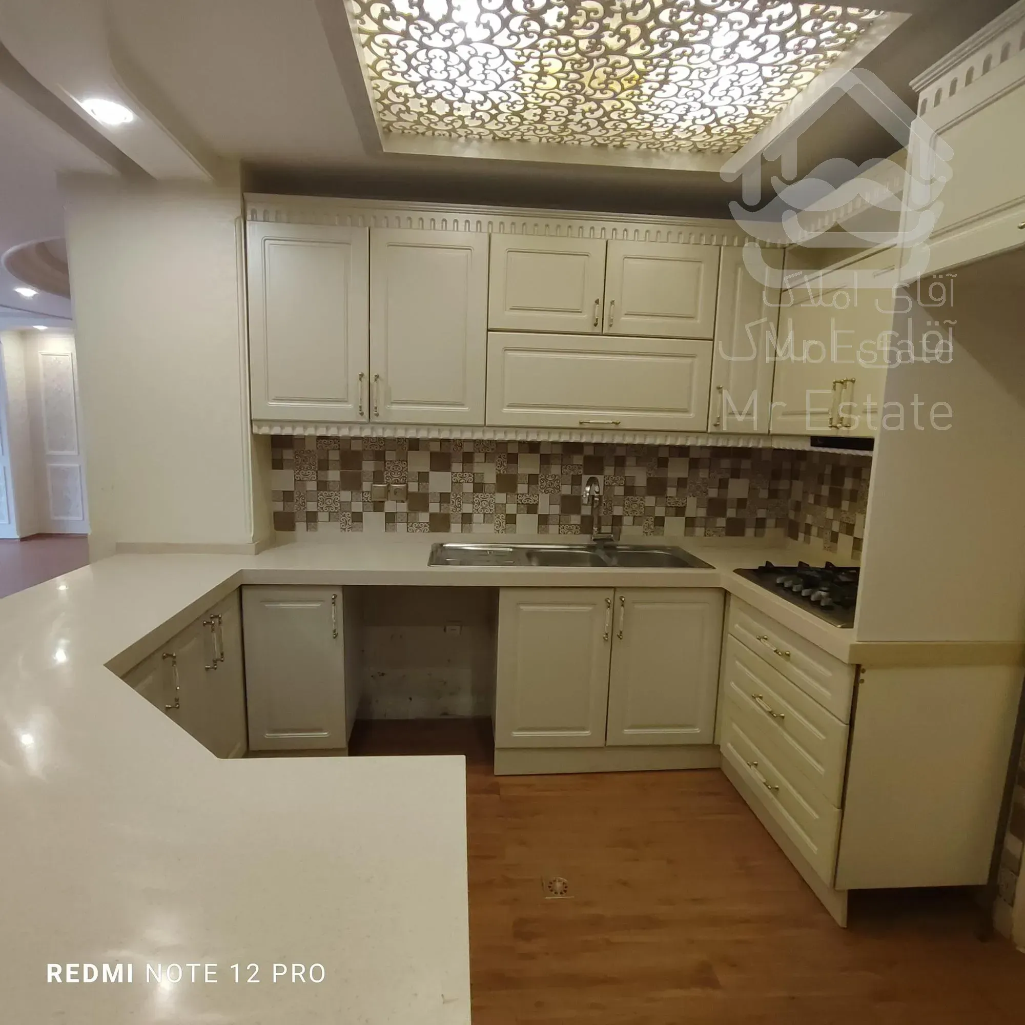 شهرک غرب ۱۰۸متر/۲خواب/۹ساله/مشاعات آبی