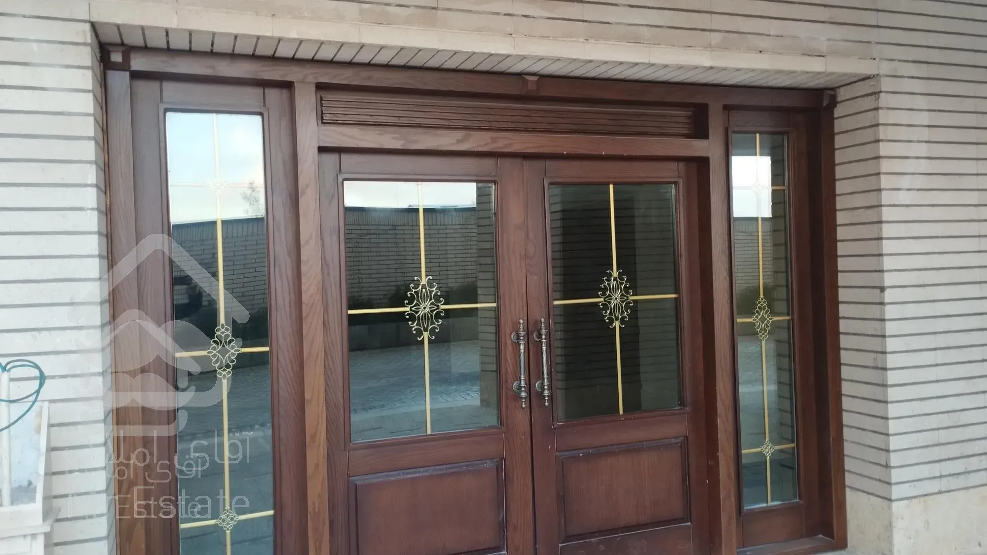 آپارتمان ۱۳۰متری زعفرانیه