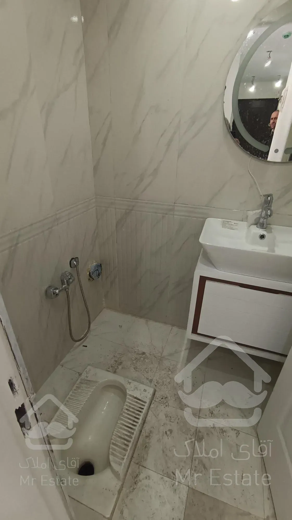 105متر/3خوابه/فول امکانات/کلید نخورده