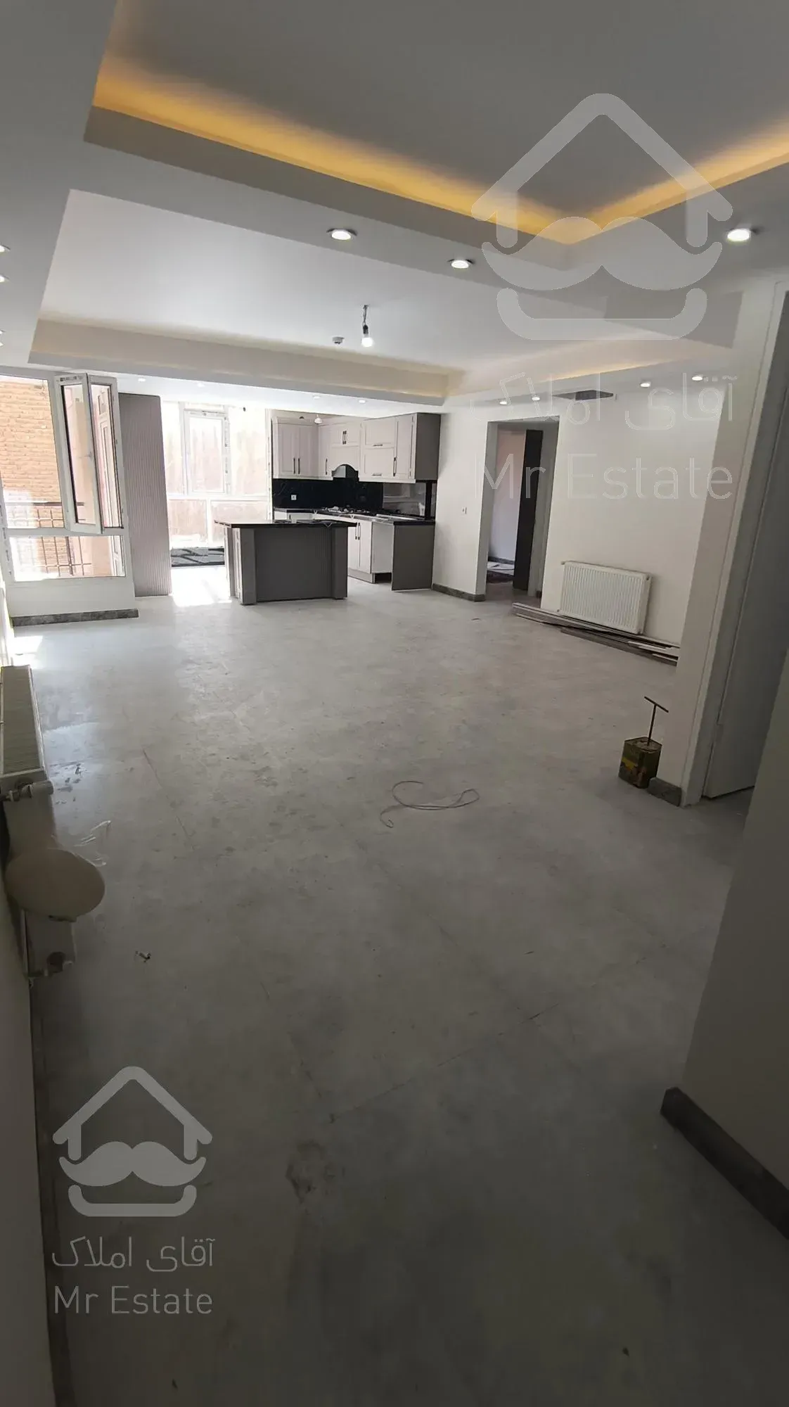 105متر/3خوابه/فول امکانات/کلید نخورده