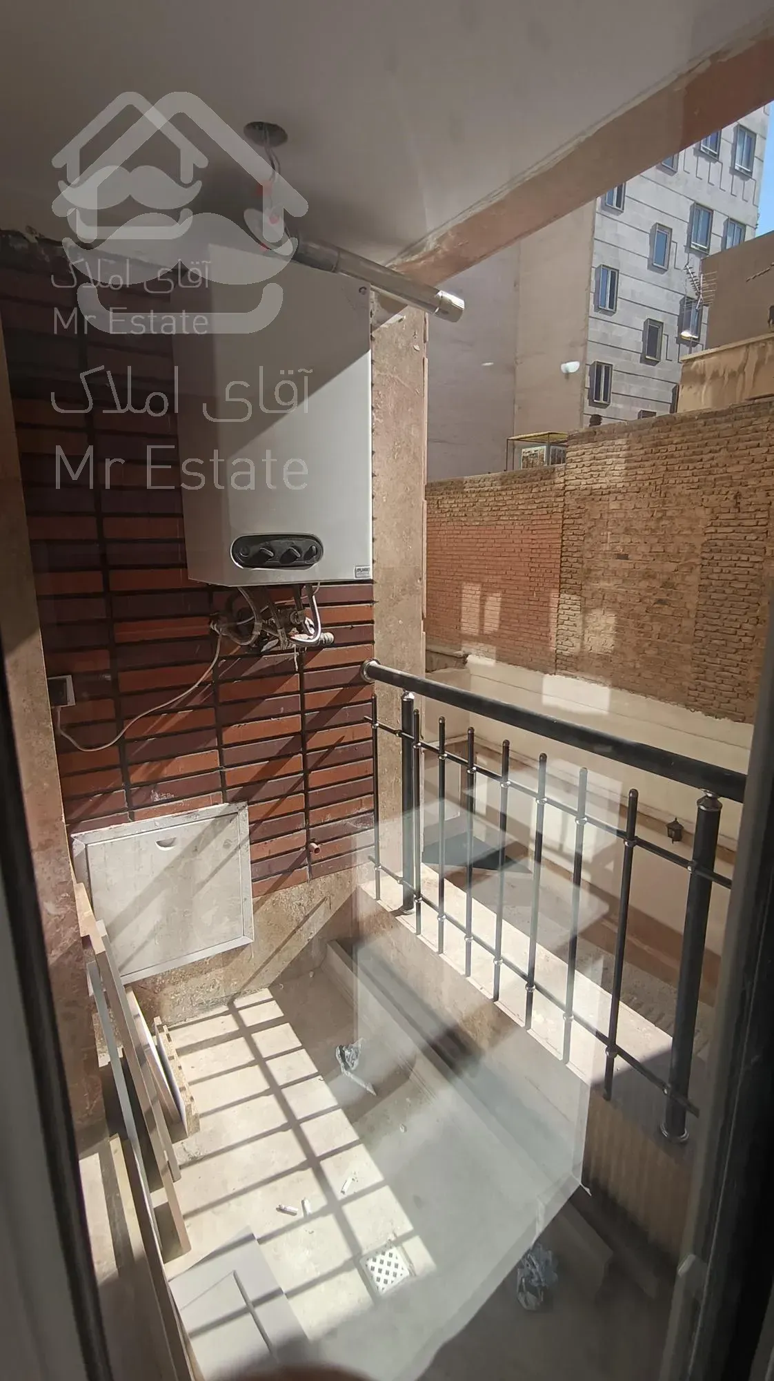 105متر/3خوابه/فول امکانات/کلید نخورده