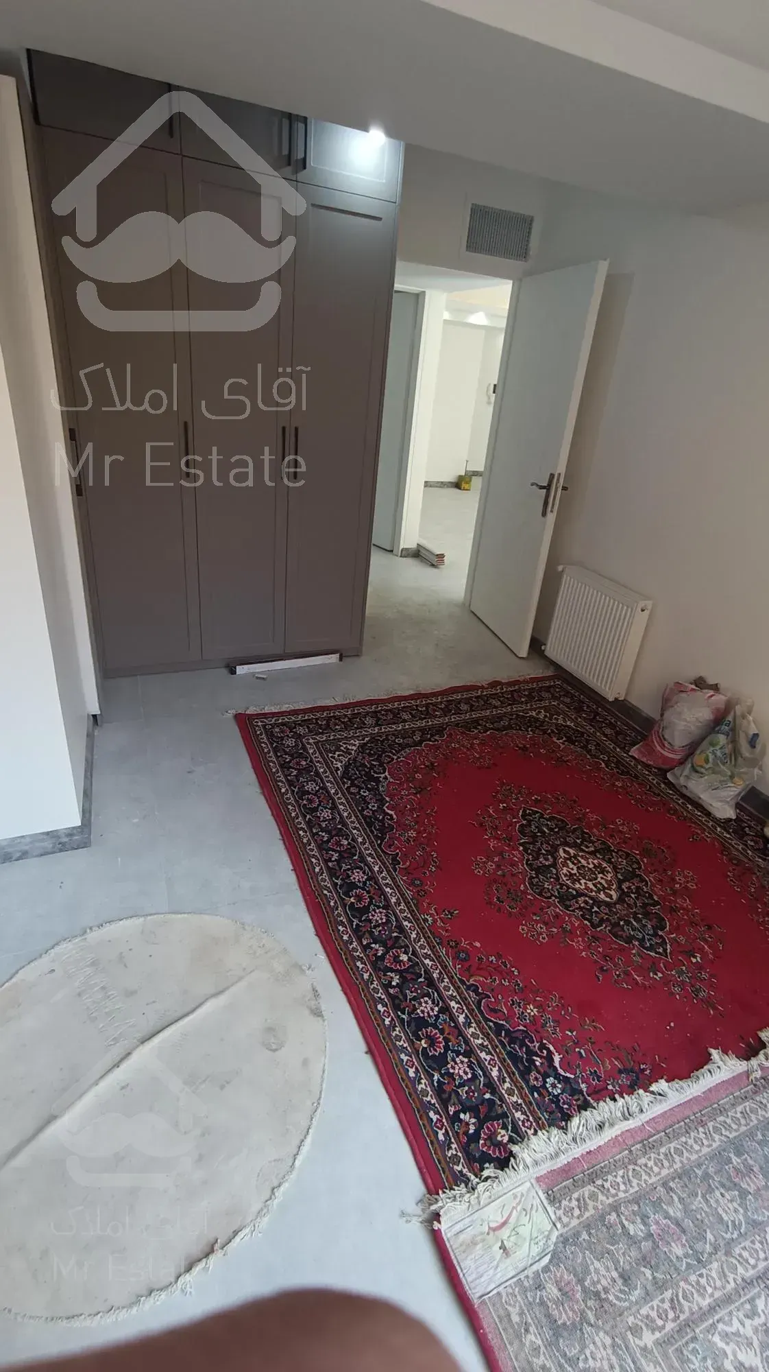 105متر/3خوابه/فول امکانات/کلید نخورده