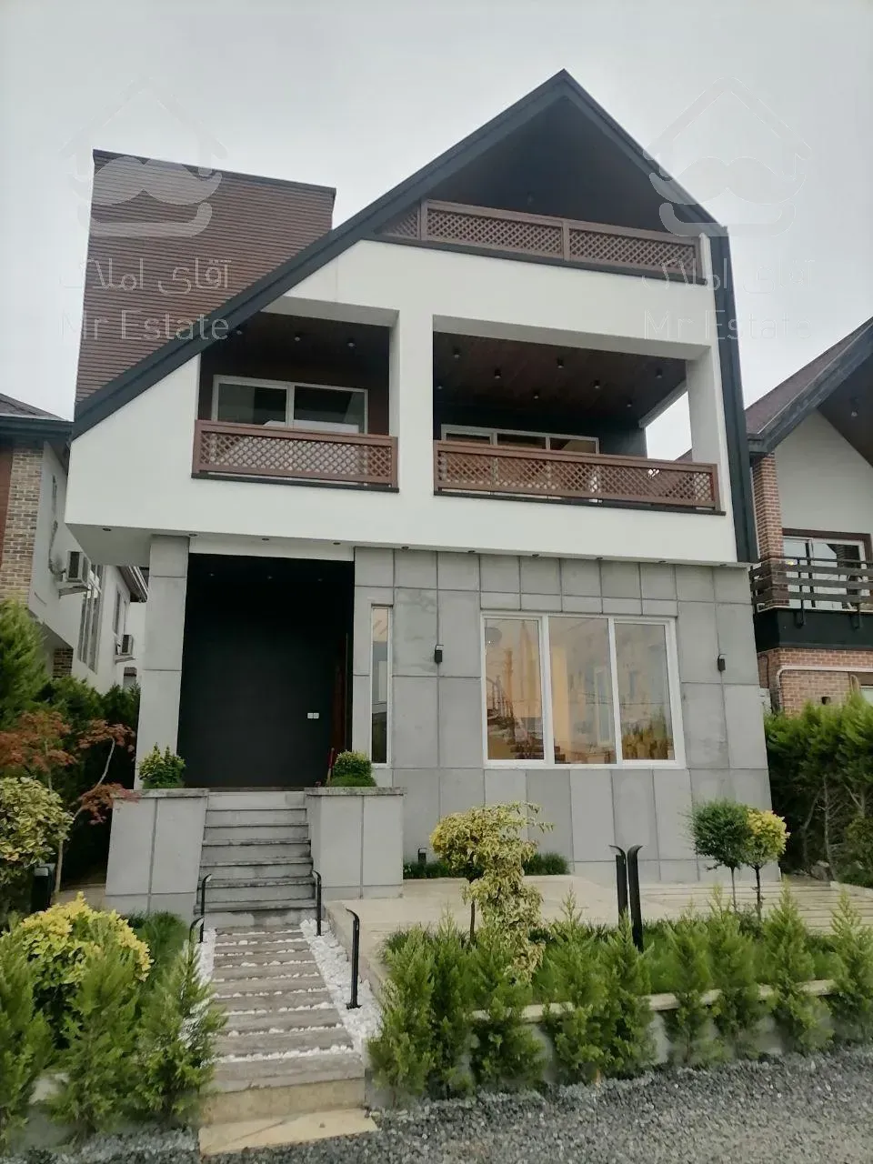 ویلا استخر دار مدارک کامل