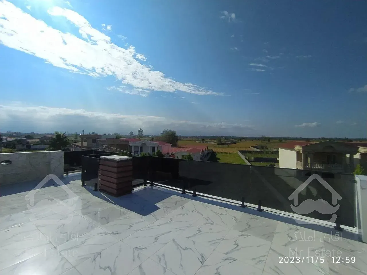 ویلا دوبلکس با روفگاردن ویو دلباز و استخر سرپوشیده