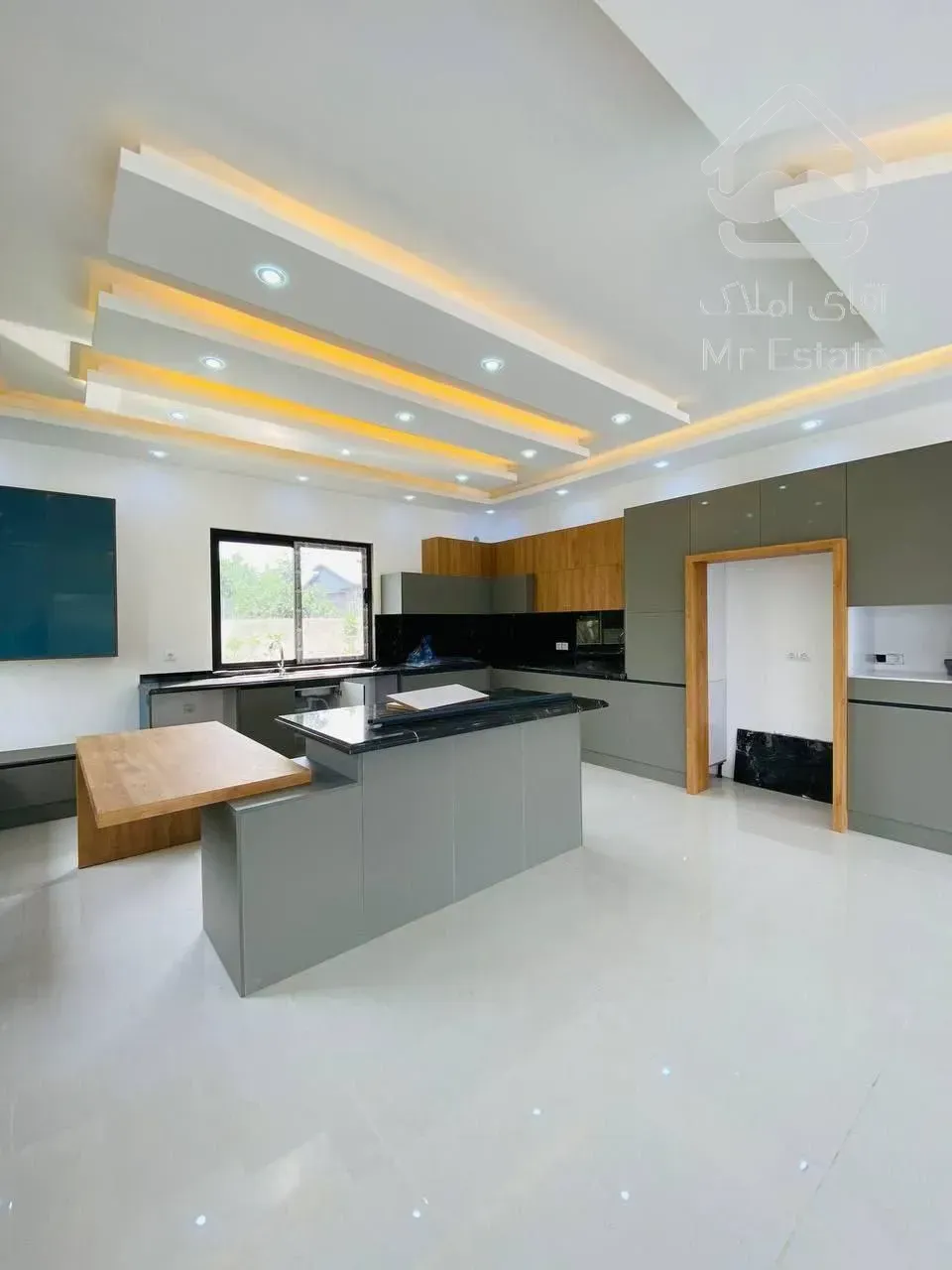 ویلا دوبلکس ۴۵۰متری در چمستان