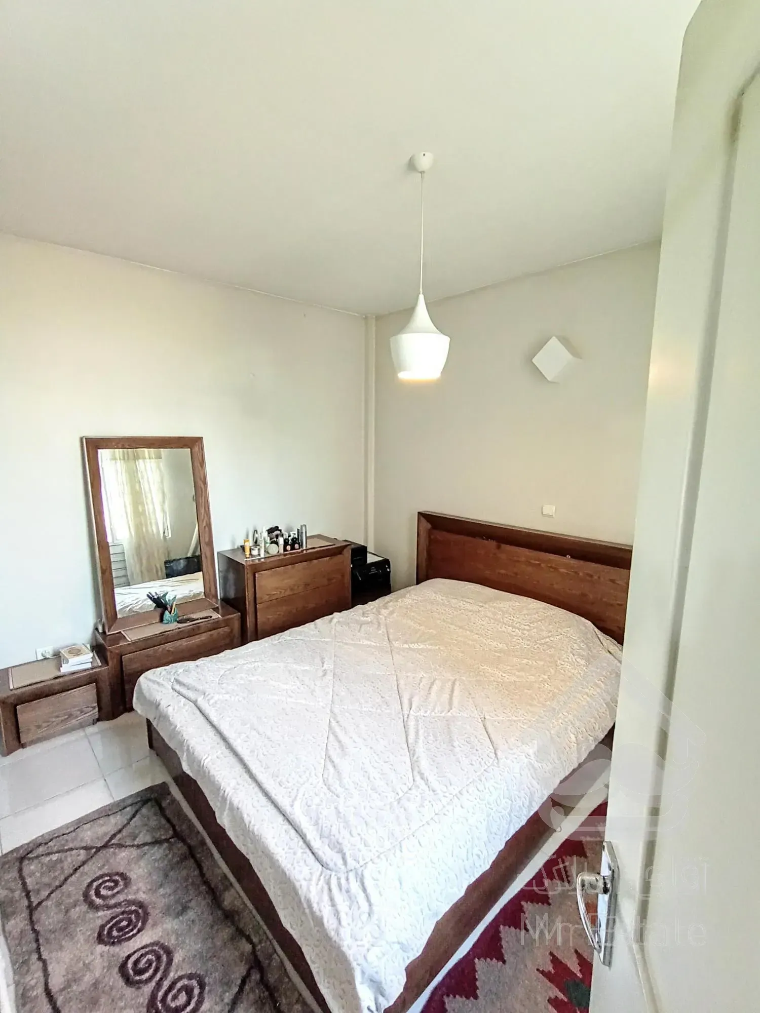 ۵۱متر شیکُ نقلی پارکینگ انباری میدان المپیک جوانمردان