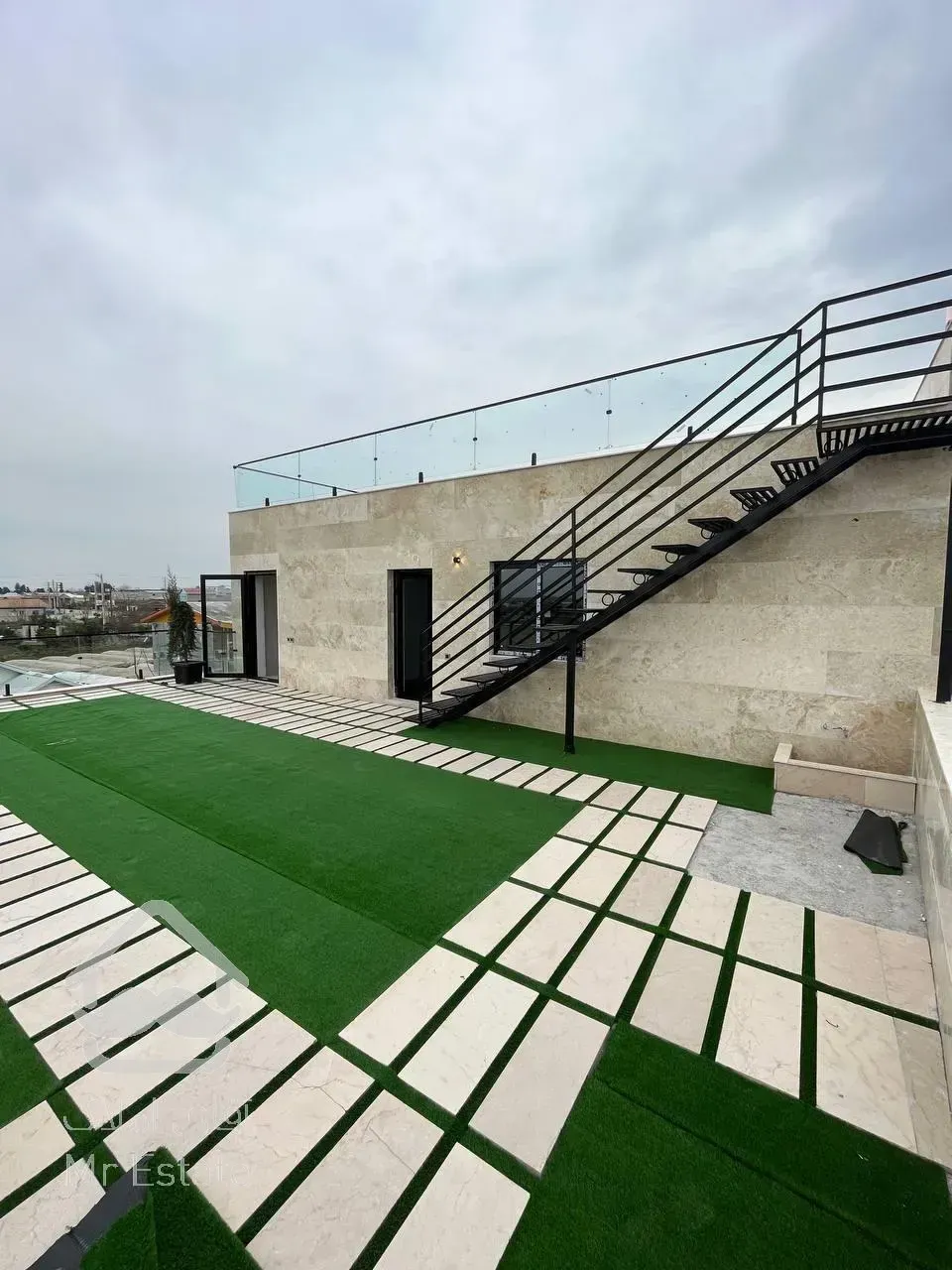 فروش ویلا تریبلکس ۲۴۰ متری در چمستان