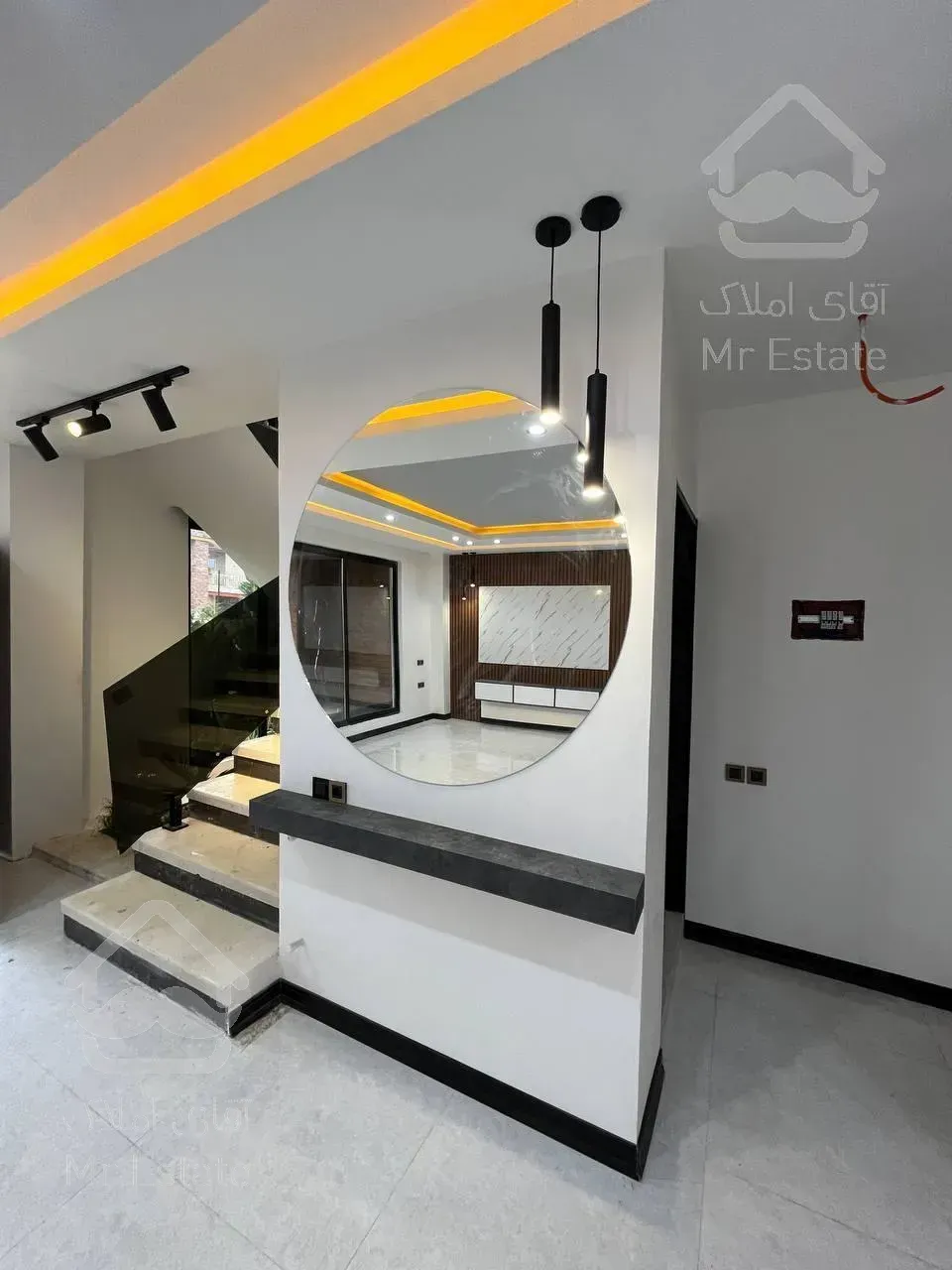 فروش ویلا تریبلکس ۲۴۰ متری در چمستان