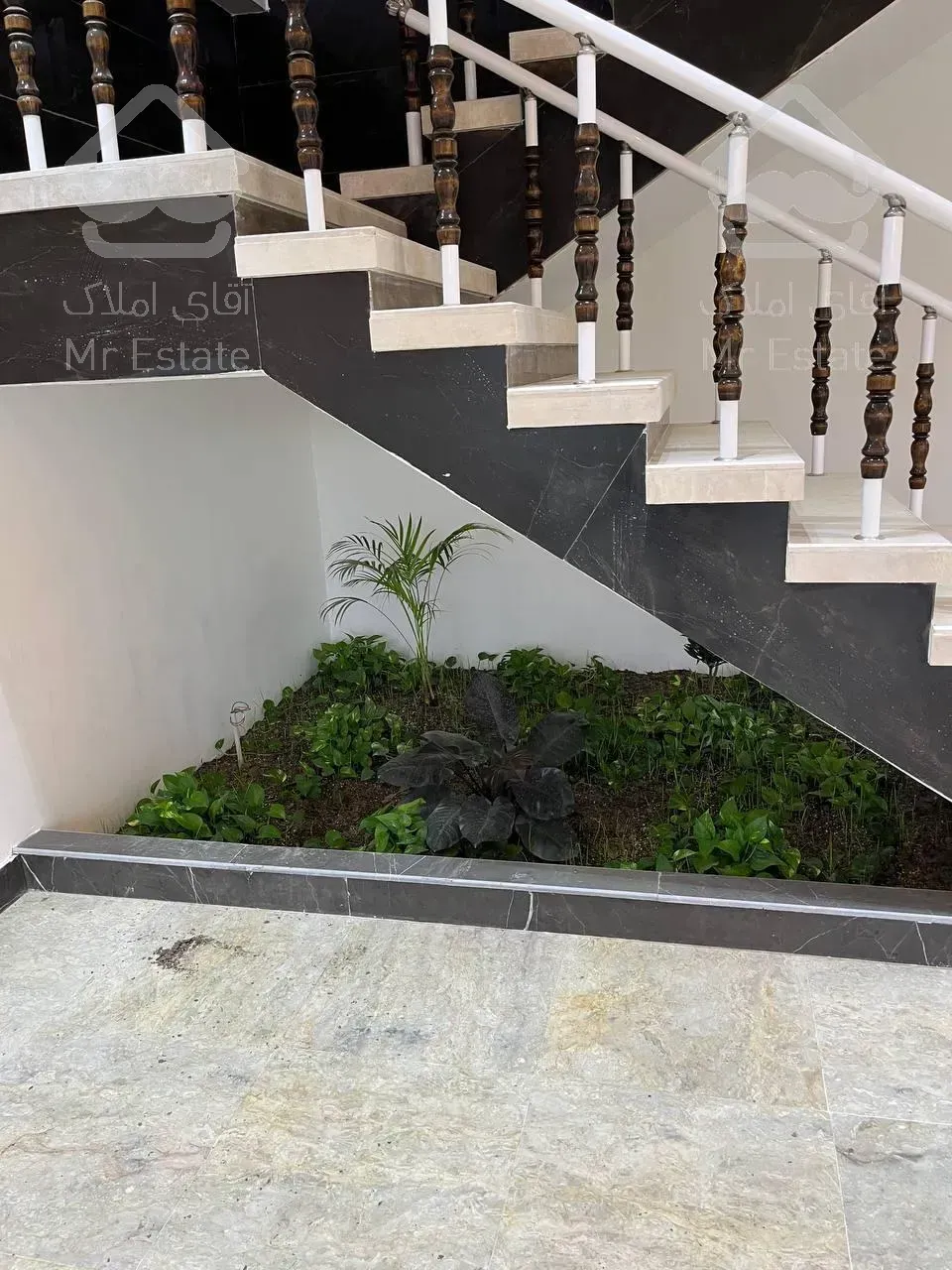 فروش ویلا تریبلکس ۳۰۰ متری در چمستان