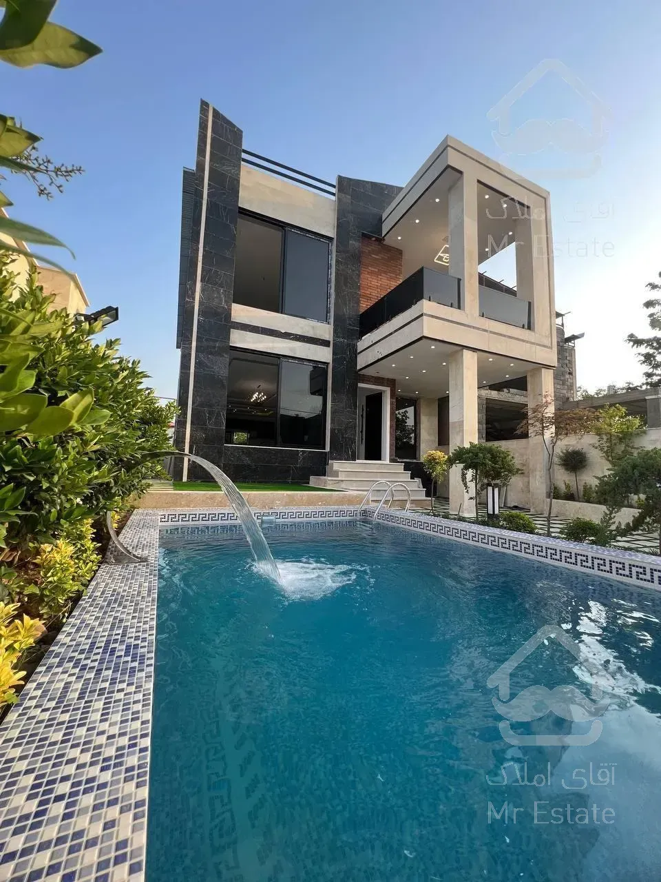 فروش ویلا تریبلکس ۳۲۰ متری در چمستان