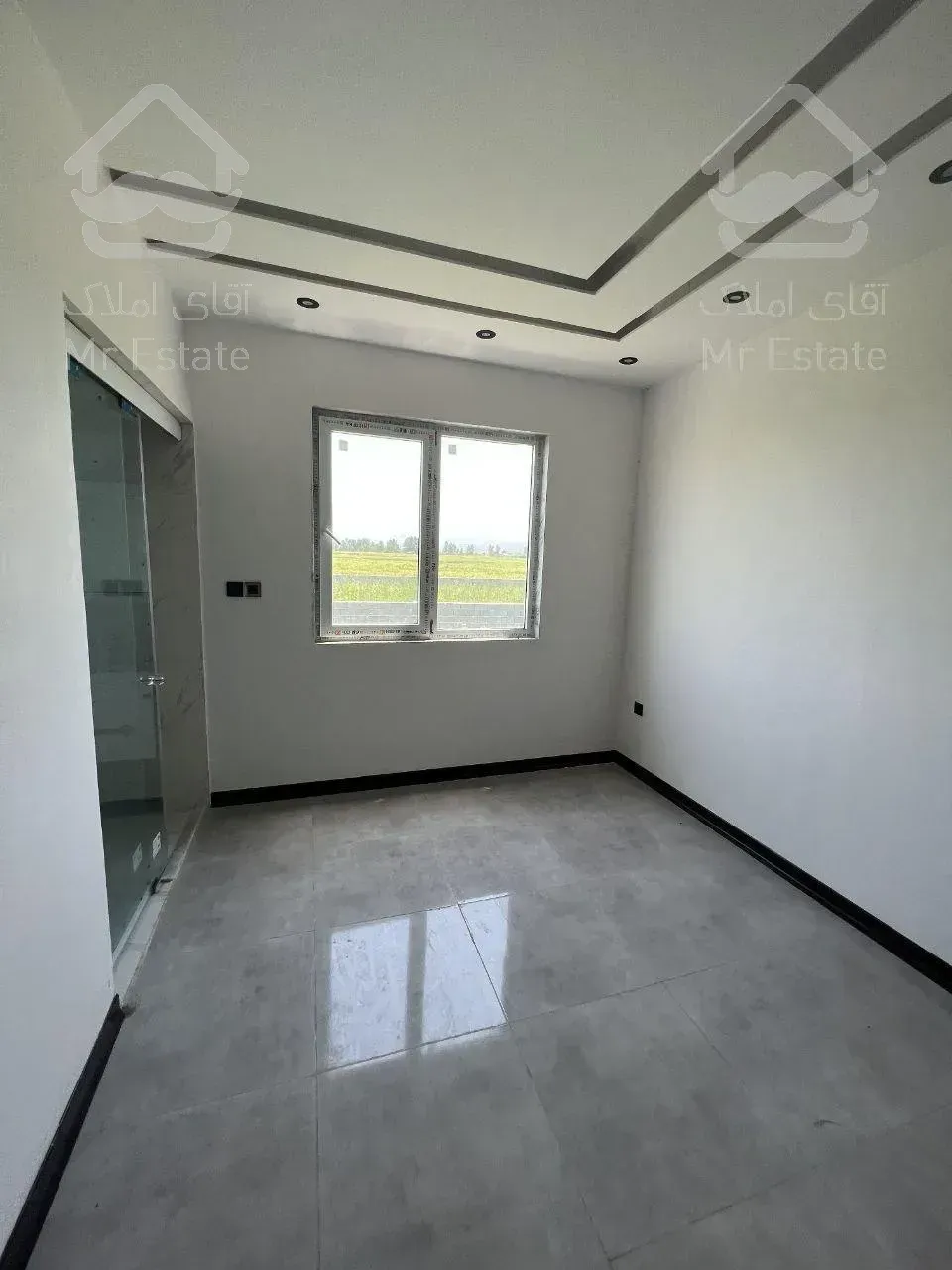 ویلا فلت نما مدرن و مینیمال/باغچه دنج و سرسبز